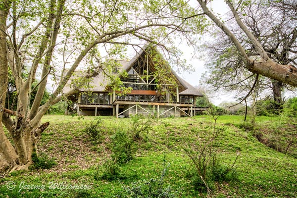 View of The Homestead at Rhino River Lodge in the Manyoni Private Game Reserve (previously the Zululand Rhino Reserve), a Big 5 Reserve in KwaZulu-Natal Rhino River Lodge - The Homestead Zululand Rhino Reserve KwaZulu-Natal South Africa